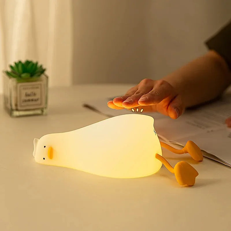 Duck Rechargeable LED Night Light – Cute Silicone Bedside Lamp for Kids | مصباح بطة ليلي LED قابل لإعادة الشحن – لمبة سيليكون لطيفة للأطفال بجانب السرير