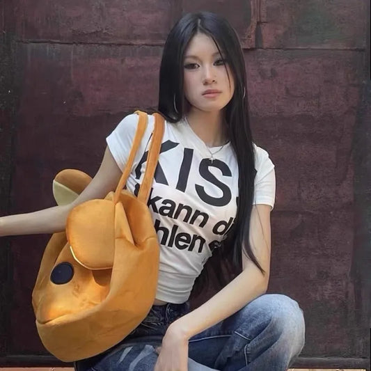 🖤 Karrram Y2K Retro Letter Crop Tee | تيشيرت نسائي قصير بستايل Y2K – تصميم حروف جريء مستوحى من التسعينات والموضة اليابانية