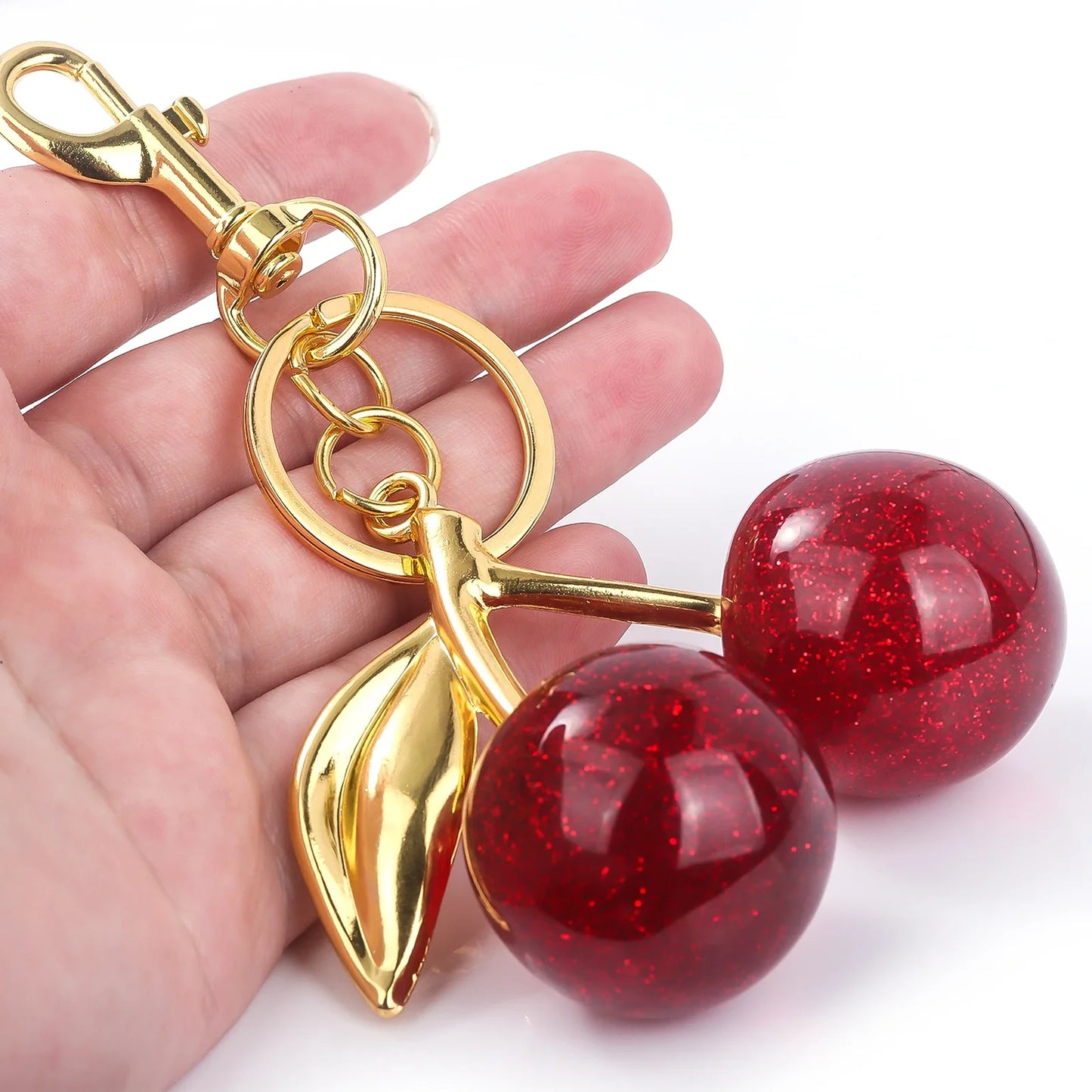 ✨ Fashion Red Cherry Keychain – Summer Fruit Bag Charm for Women & Men 🔷 ميدالية مفاتيح على شكل كرز أحمر – إكسسوار صيفي أنيق للحقائب والمفاتيح