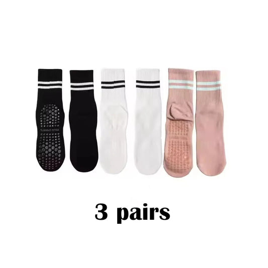 🧦 3-Pair Female Pilates/Yoga Anti-Slip Socks | ٣ أزواج جوارب نسائية لليوغا والبيلاتس ضد الانزلاق