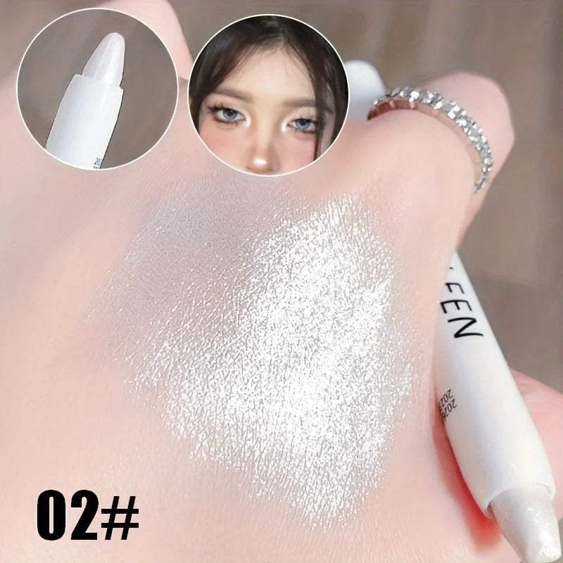 Highlighter & Contour Pen – Hydrating Shimmer Stick for Nose, Cheeks & Flawless Glow | قلم هايلايتر وكونتور مرطّب بلمسة لامعة – لإبراز الأنف والخدود بمكياج متقن ومضيء
