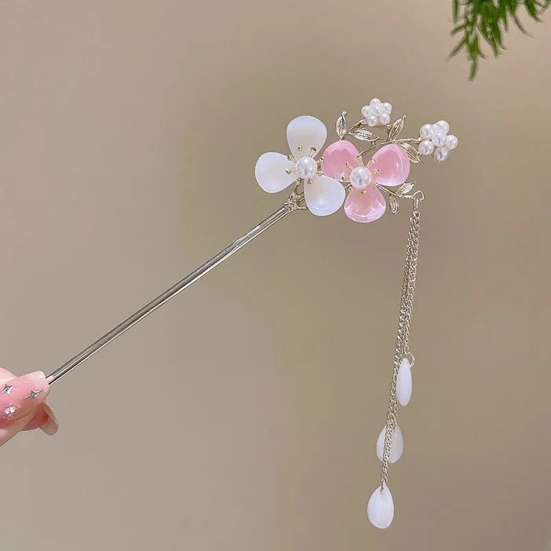 โจ Elegant Chinese Style Flower Tassel Hairpin โ Romantic Alloy Hair Accessory ๐ท ุฏุจูุณ ุดุนุฑ ุฃููู ุจุทุฑุงุฒ ุตููู ุชูููุฏู โ ู
ุฒูู ุจุฒููุฑ ูู
ุนููุงุช ุฑูู
ุงูุณูุฉ ู
ู ุงูู
ุนุฏู