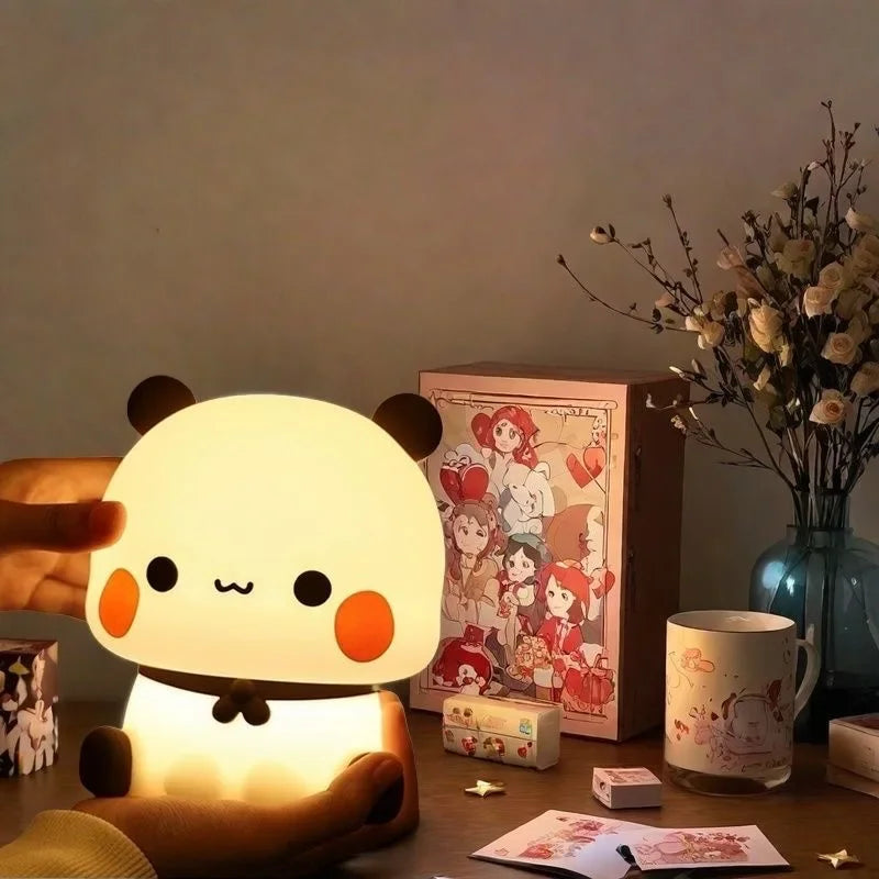 💡 Panda Pat LED Night Light 🐾 – Bubu & Dudu Cute Cartoon Lamp for Kids | مصباح باندا بلمسة يد LED – بوبو و دبدو كرتوني لطيف للأطفال