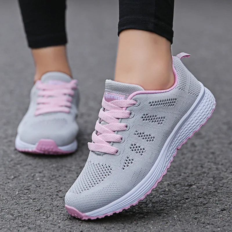 Women’s Fashion Mesh Sneakers – Breathable Flat Vulcanized Gym & Walking Shoes | سنيكرز نسائي شبكي أنيق – أحذية رياضية مسطحة قابلة للتهوية للمشي والتمارين