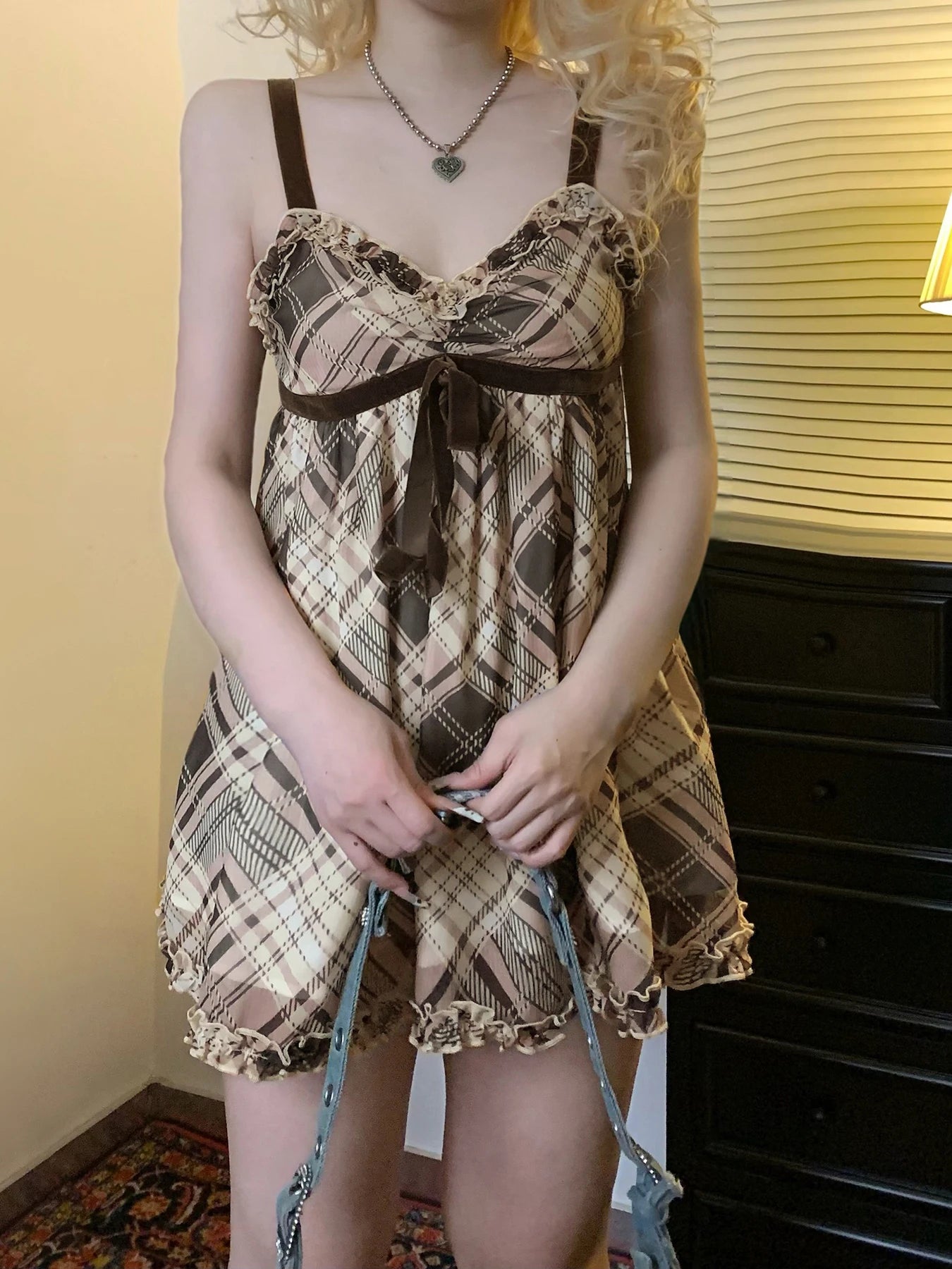 ๐ Sweet Plaid Bow Camisole Dress โ Retro Homewear Chic | ูุณุชุงู ูุณุงุฆู ู
ูุฒูู ูุงุนู
ุจุฑุจุทุฉ ูููููุฉ ูููุดุฉ ูุงุฑู โ ุชุตู
ูู
ููุงุณููู ุฃูุซูู ู
ุฑูุญ ูุฃููู