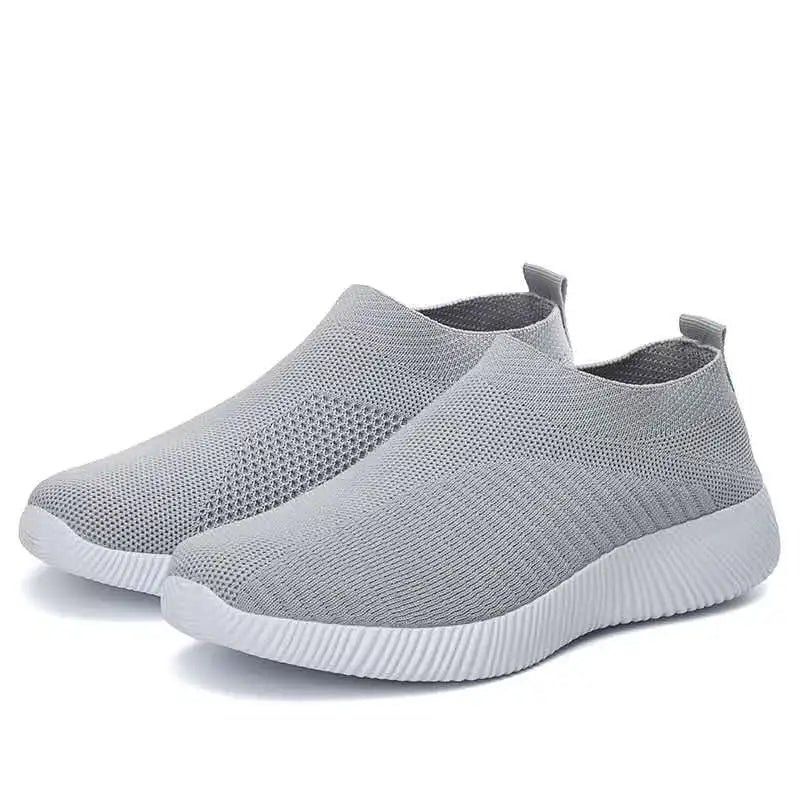 Women’s Vulcanized Slip-On Sneakers – High Quality Loafers, Plus Sizes Available | حذاء نسائي فلكنايزد بدون رباط – لوفزر أنيقة عالية الجودة، مقاسات كبيرة متوفرة