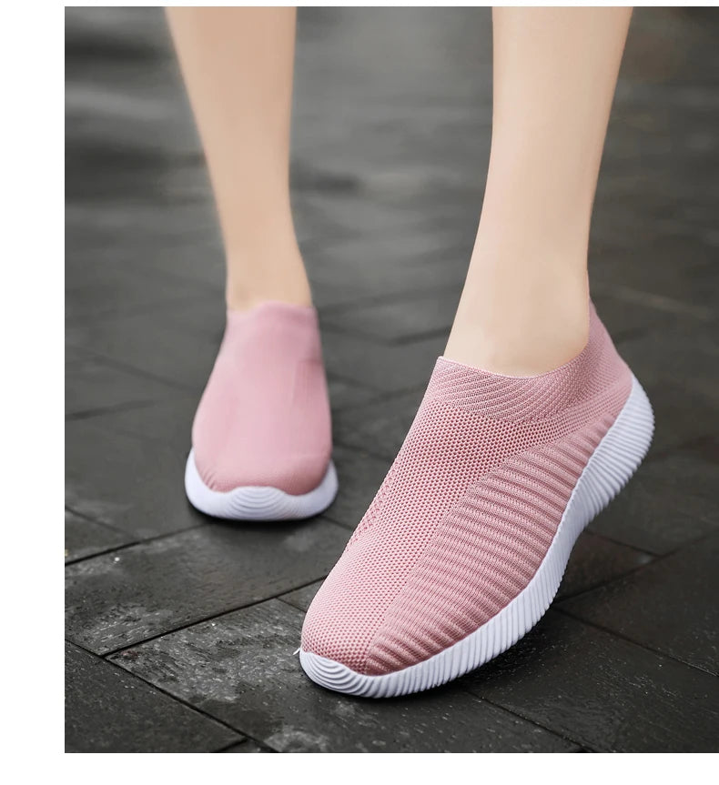 Women’s Vulcanized Slip-On Sneakers – High Quality Loafers, Plus Sizes Available | حذاء نسائي فلكنايزد بدون رباط – لوفزر أنيقة عالية الجودة، مقاسات كبيرة متوفرة