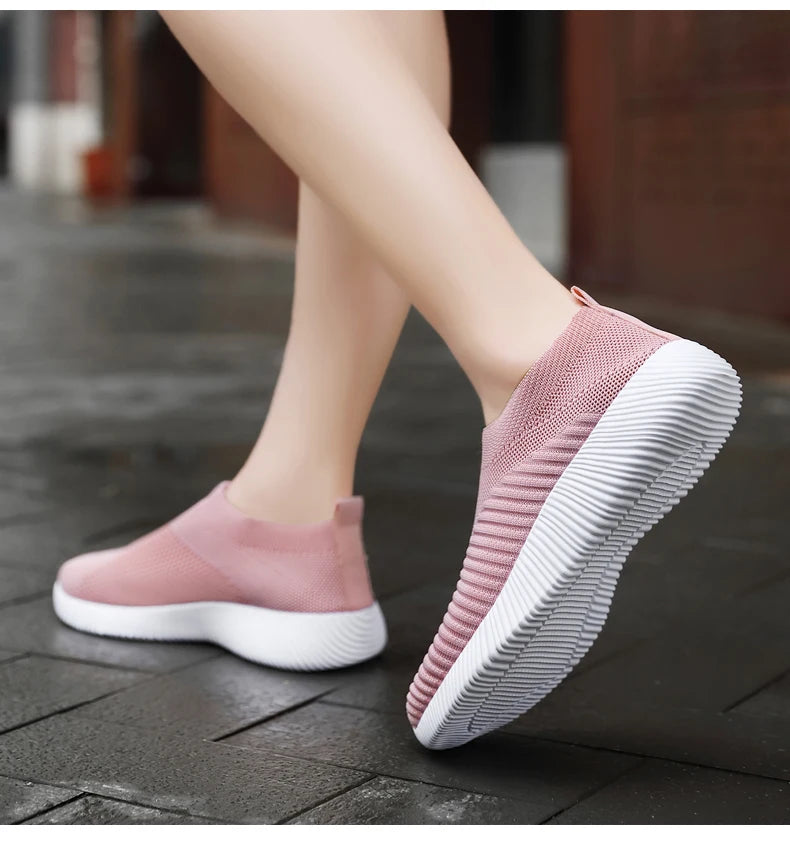 Women’s Vulcanized Slip-On Sneakers – High Quality Loafers, Plus Sizes Available | حذاء نسائي فلكنايزد بدون رباط – لوفزر أنيقة عالية الجودة، مقاسات كبيرة متوفرة
