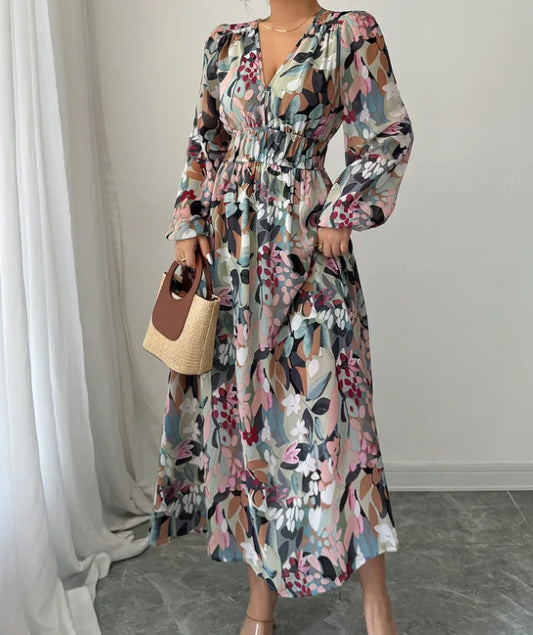 Elegant Floral V-Neck A-Line Dress – Cinched Waist & Lantern Sleeves for Summer | فستان أنيق بنقشة الزهور وياقة V – قصة A بخصر محدد وأكمام فانوس لصيف راقٍ