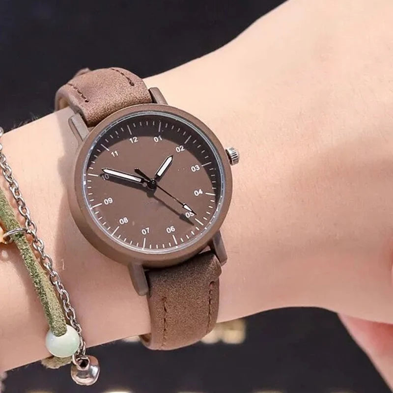 YIKAZE Women's Watch PU Leather Strap Women Quartz Watches Waterproof Round Dial Retro Bracelet Watch Ladies Girls Wristwatch