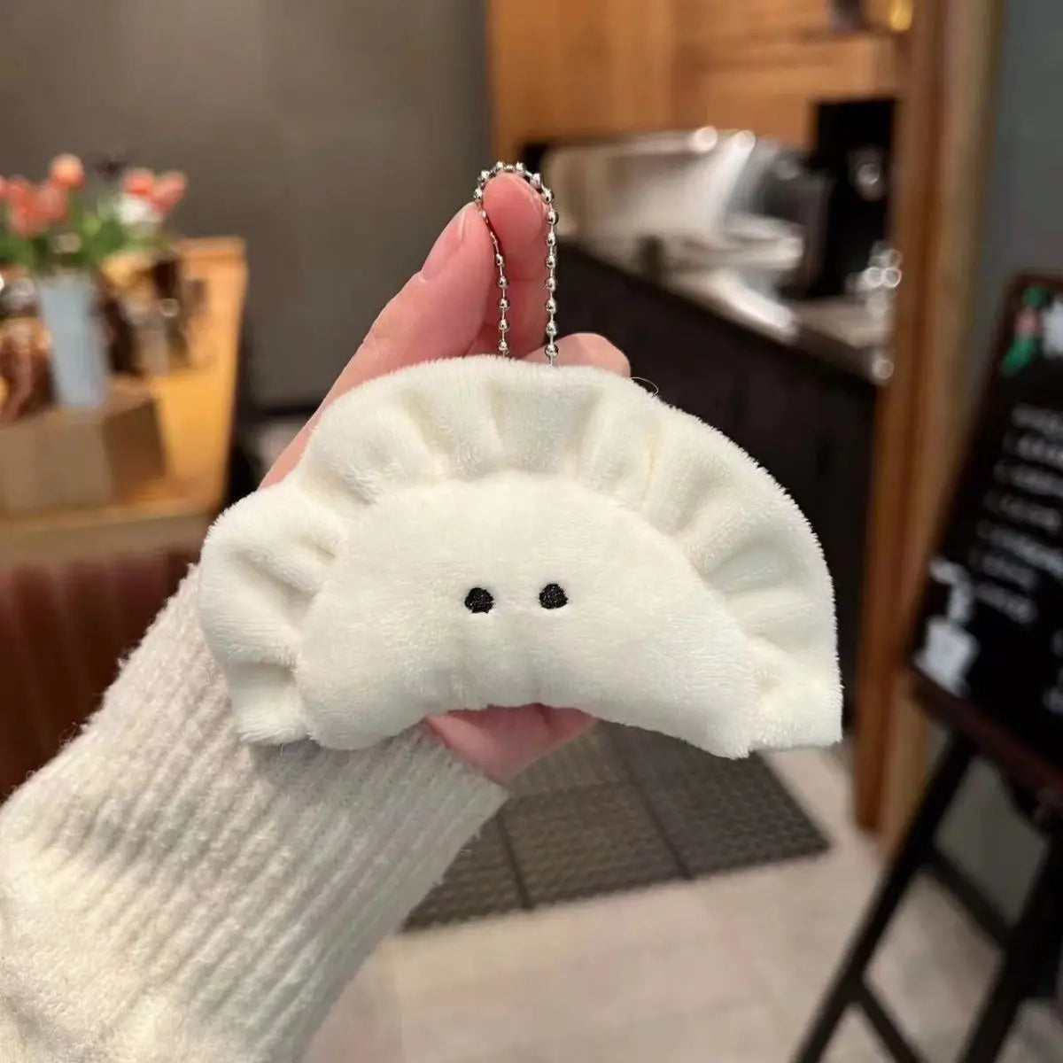 ZAKOL Fashion Cartoon Plush Dumpling Keychain Soft Stuffed Food Keyring Backpack Bag Decor Pendant Lovely Kawaii Gift for Unisex