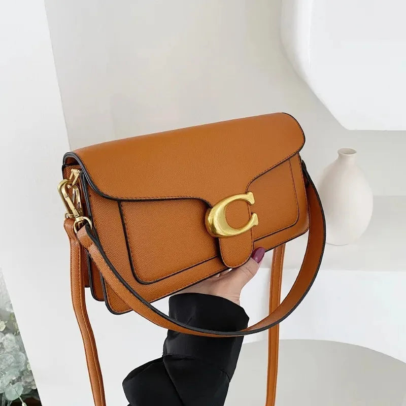 Koujia Rhombic Taby Chain Bag – Elegant Portable Crossbody for Chic Looks شنطة كوجيا تابـي الأنيقة – تصميم هندسي بسلسلة، كروس بودي وعصرية