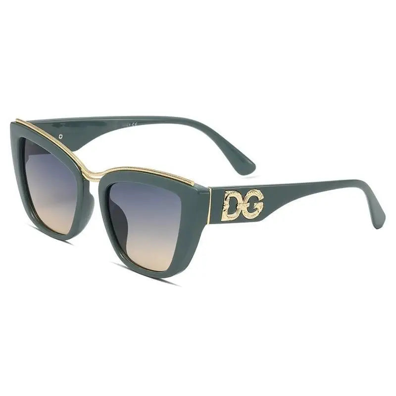 Large Frame Retro Women’s Sunglasses – European & American Style