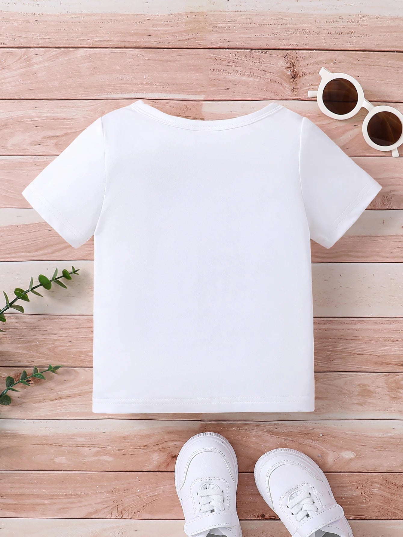 Summer Girls T-Shirt Round Neck Short Sleeved Cartoon Rabbit Letter