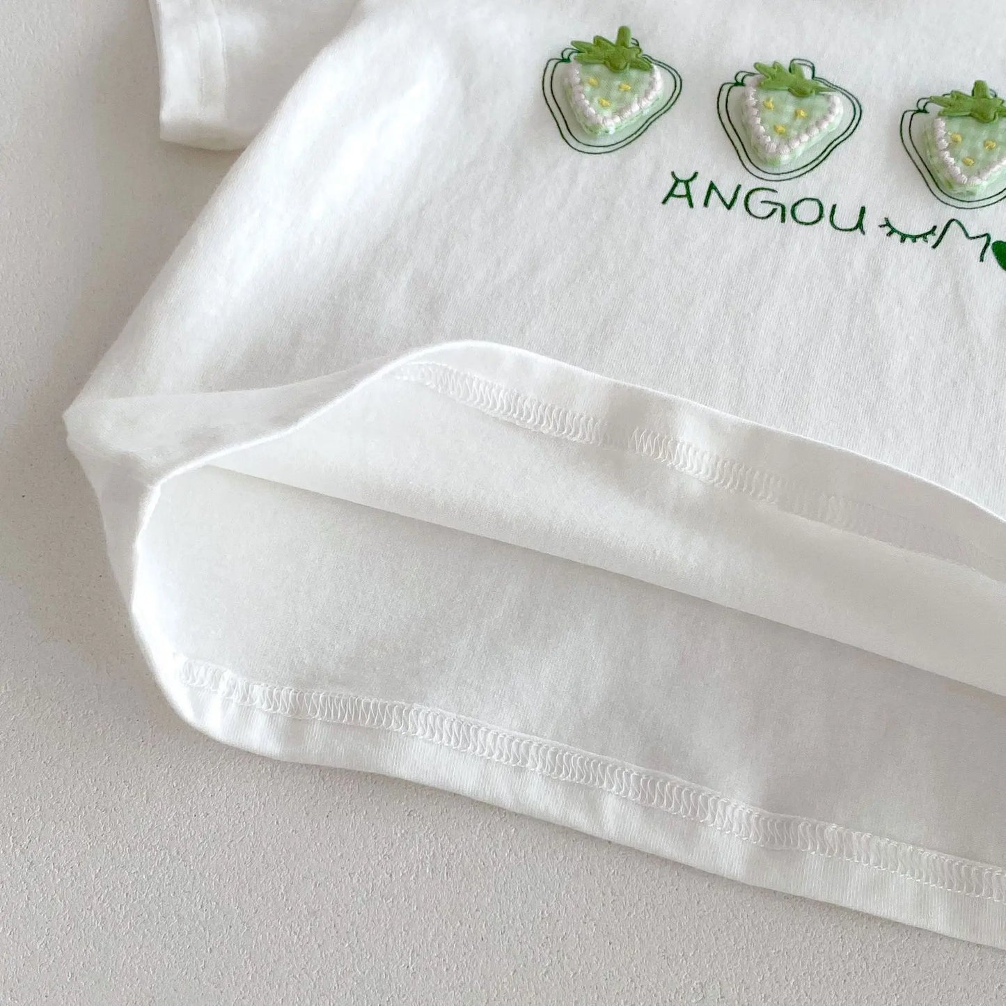 Summer Newborn Infant Baby Boy Girls' Cute Cartoon Strawberries Printing T-Shirt Muslin Perfect For Kids' Fashion Baby Clothing