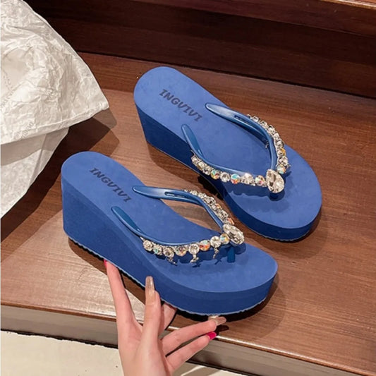 2025 Summer New High-heeled Flip Flops Women's Rhinestone Chain Pendant Thick Bottom Fashionable Clip on Sandals Beach Slippers