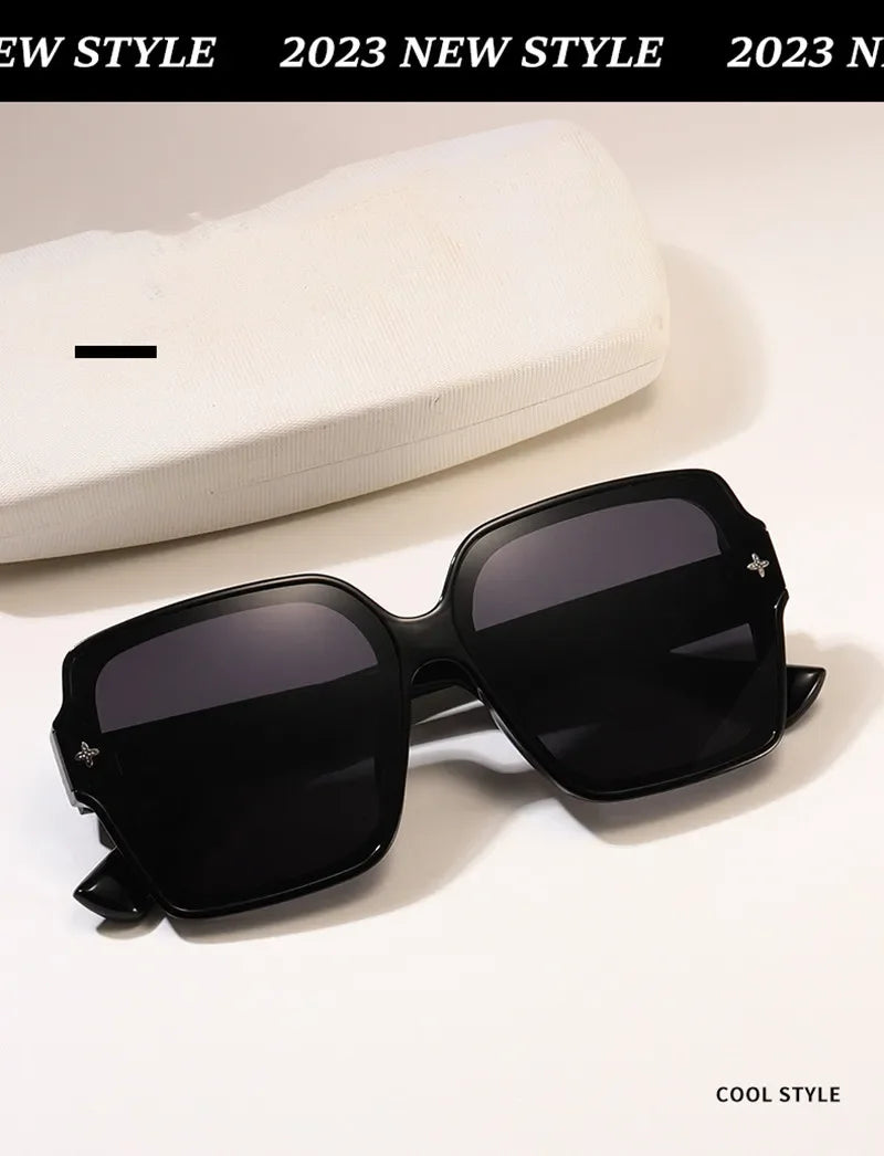 Luxury Women’s Retro Sunglasses – Large Frame UV400 Driving Shades