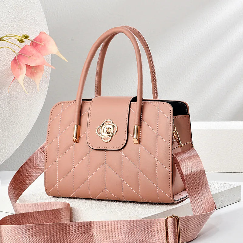 2025 Women’s Fashion Monogram Shoulder Handbag – Printed Leather Single Strap Bag | حقيبة يد نسائية 2025 – تصميم عصري بنقشة المونوغرام من الجلد بحزام كتف واحد