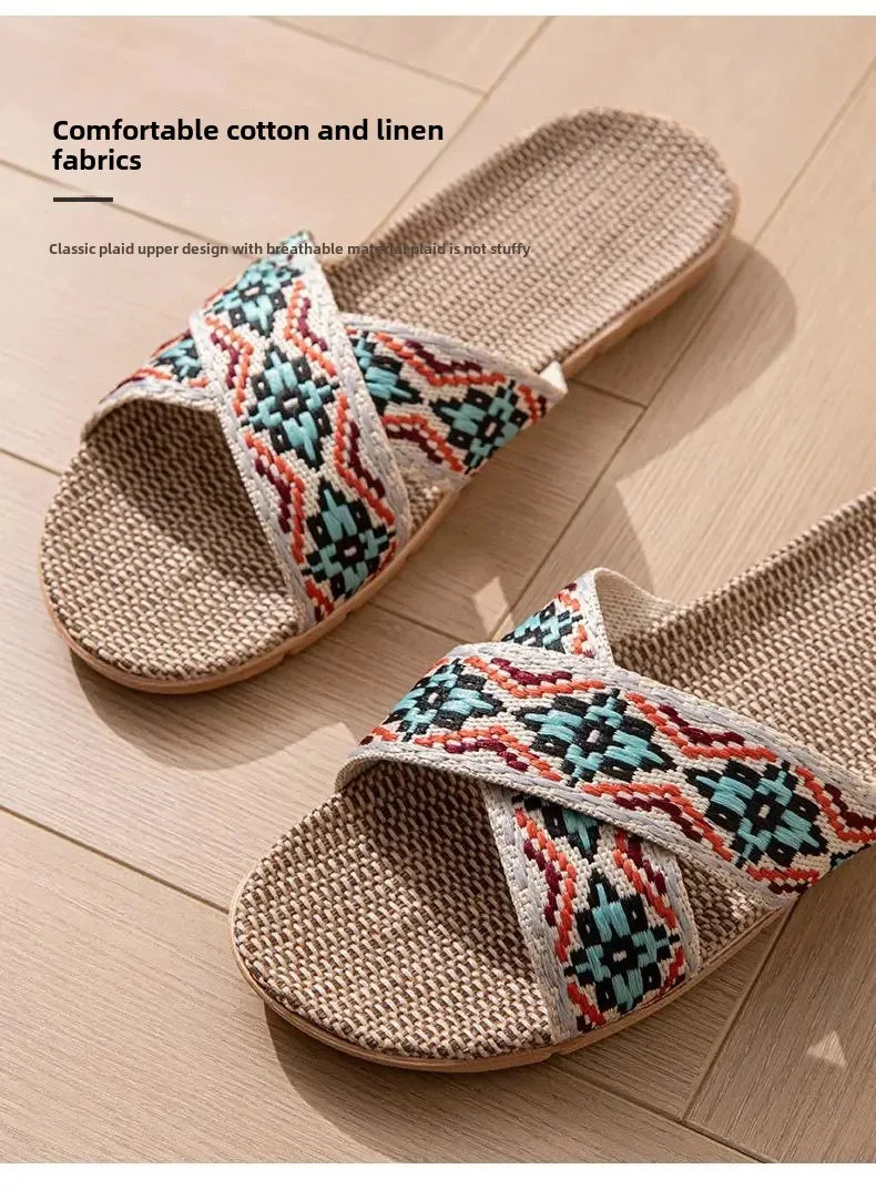 Open-Toe Crossed Linen Slippers – Unisex Summer Indoor Sandals | شباشب صيفية مفتوحة من الكتان للرجال والنساء – تصميم متقاطع مريح للمنزل