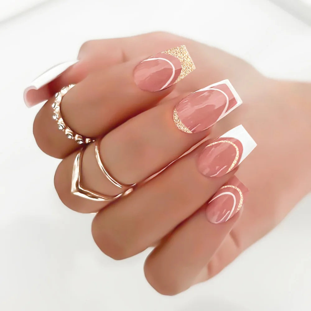 ✨ 24pcs Short Square Press-On Nails – White French Tips with Heart Design 🔷 طقم 24 ظفر صناعي قصير مربع – تصميم قلب أبيض وأطراف فرنسية للعروس