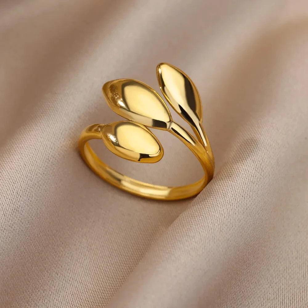 โจ 316L Stainless Steel Gold Rings โ Classic Wedding & Couple Jewelry ๐ท ุฎูุงุชู
ุณุชุงููุณ ุณุชูู 316L ุจููู ุฐูุจู โ ุชุตู
ูู
ูุงุฎุฑ ูููุงุณููู ููุฒูุงู