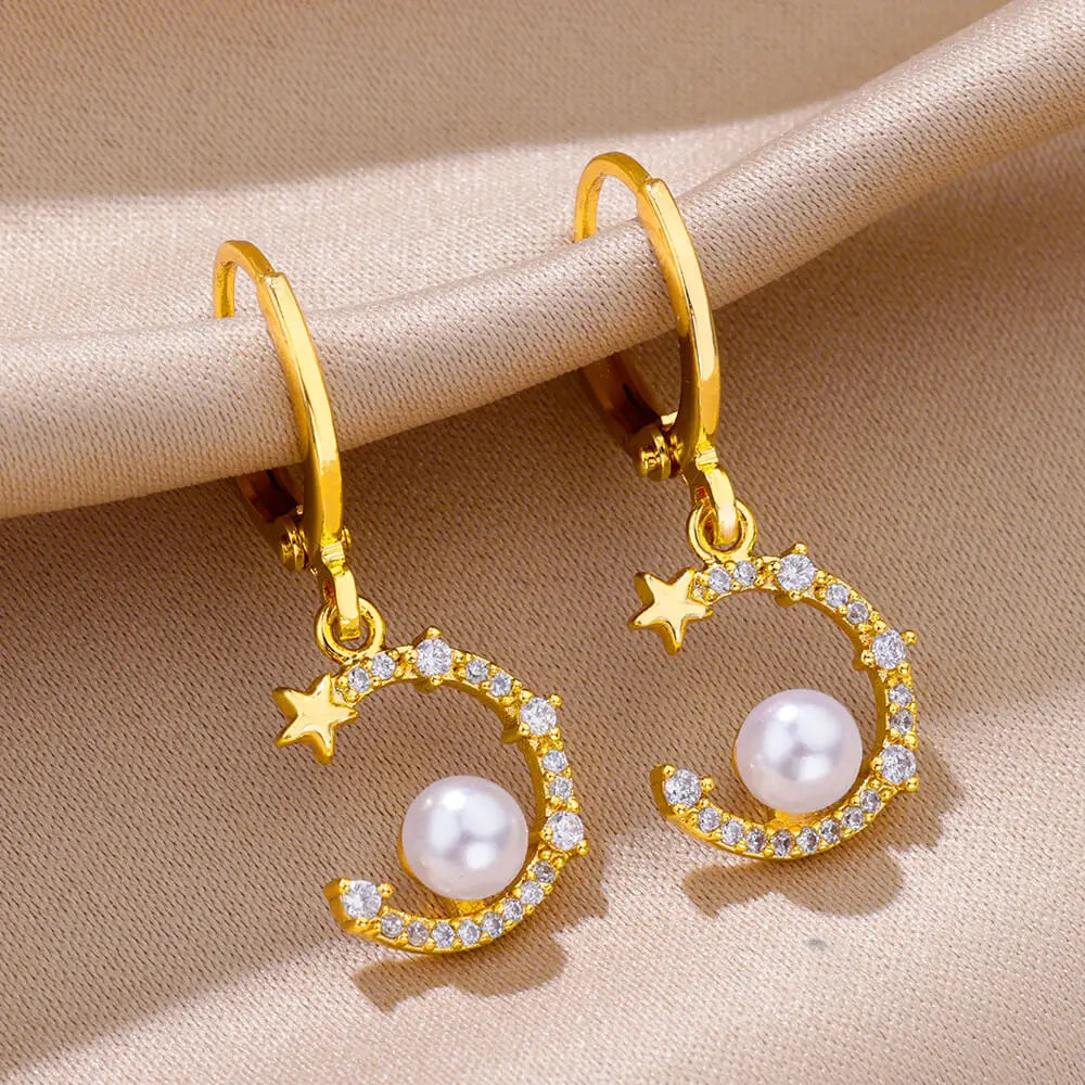 ✨ Luxury Zircon Heart & Moon Hoop Earrings – Imitation Pearl Stainless Steel Wedding Jewelry 🔷 أقراط دائرية فاخرة بزركون وقلب وهلال – تصميم أنيق مع لؤلؤ صناعي من الستانلس ستيل