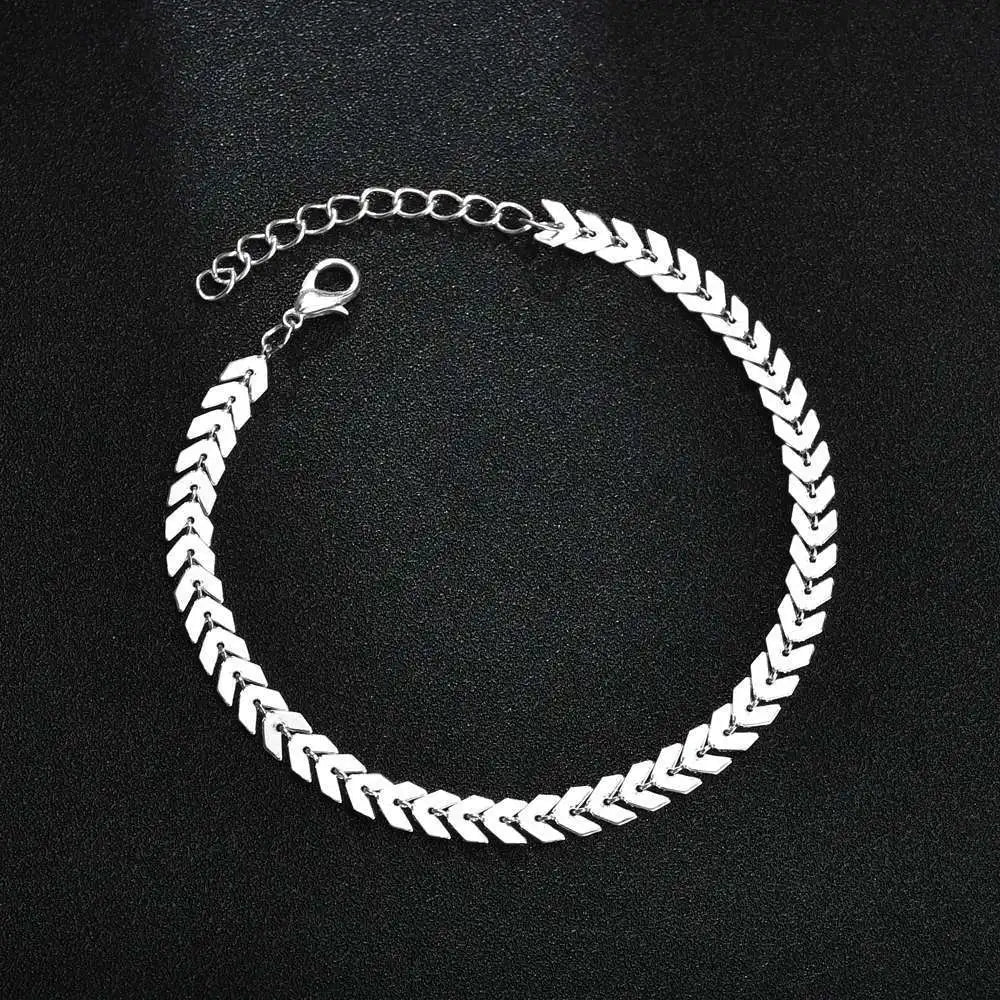 ✨ Simple Heart Barefoot Anklet Sandals – Crochet Leg Chain Foot Jewelry 🔷 خلخال بسيط بشكل قلب – صنادل كروشيه بدون حذاء على القدم مزينة بسلسال للنساء