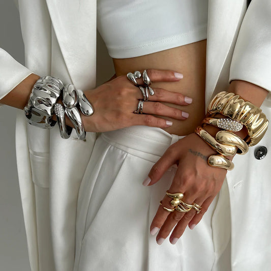 ✨ Ingemark Water Drop Rhinestone Hip Hop Bangle – Chunky Irregular Steampunk Bracelet 🔷 سوار ماء الزمرد من إنجمارك – تصميم هيب هوب ضخم غير منتظم مزين بفصوص براقة