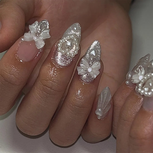 24pcs Sweet Detachable False Nails with Bowknots & Pearls – أظافر صناعية فاخرة قابلة للفك مزينة بفيونكات ولؤلؤ