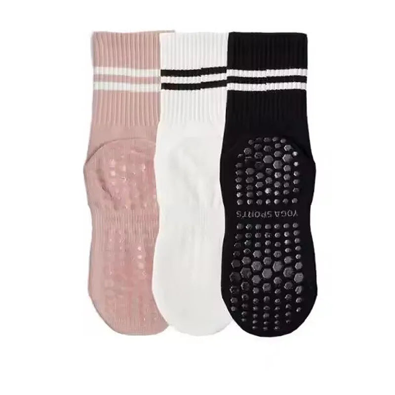 🧦 3-Pair Female Pilates/Yoga Anti-Slip Socks | ٣ أزواج جوارب نسائية لليوغا والبيلاتس ضد الانزلاق