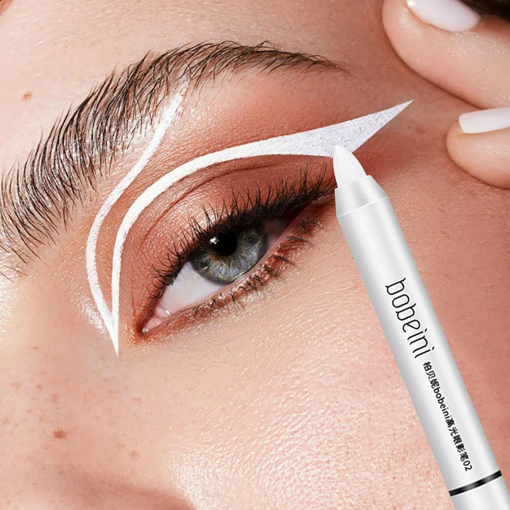 Highlighter & Contour Pen – Hydrating Shimmer Stick for Nose, Cheeks & Flawless Glow | قلم هايلايتر وكونتور مرطّب بلمسة لامعة – لإبراز الأنف والخدود بمكياج متقن ومضيء