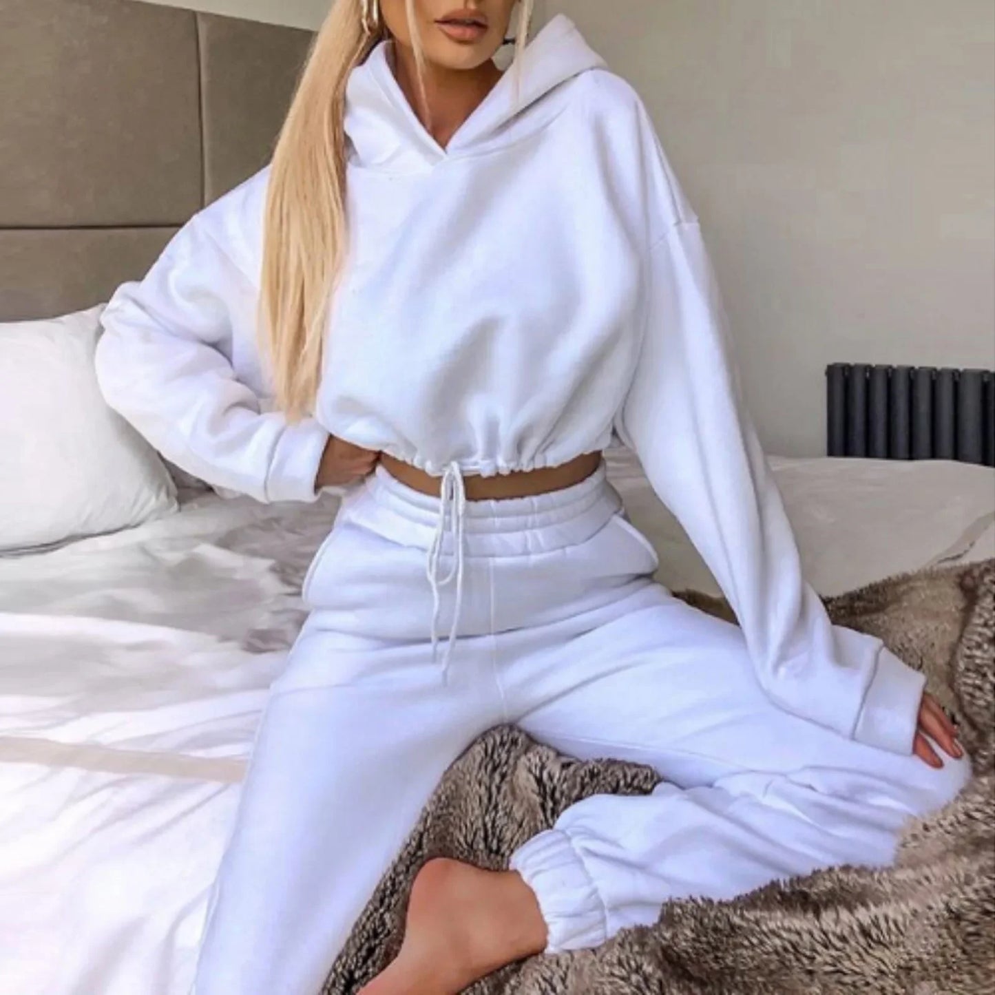 🔥 Women’s 2-Piece Long Sleeve Sport Set – Trendy Casual Fit | طقم رياضي نسائي قطعتين بأكمام طويلة – تصميم عصري مريح بخصر أنثوي أنيق