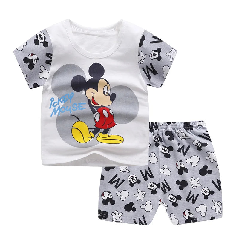 🧸 Winnie the Pooh Summer Kids Set – Cartoon T-shirt + Shorts 2Pcs Outfit | طقم صيفي للأطفال ويني ذا بوه – تيشيرت كرتوني + شورت قطعتين
