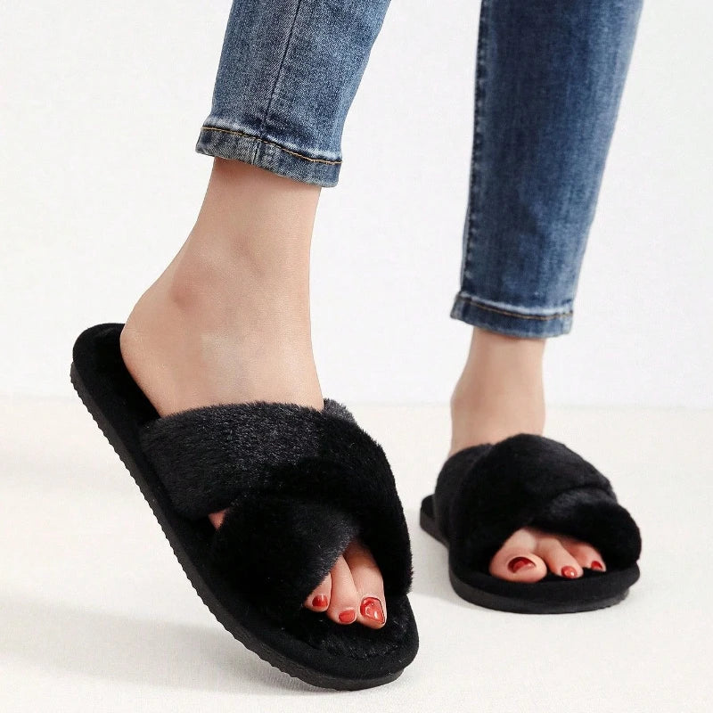 Women’s Cross-Strap Fuzzy Slippers – Open-Toe Fluffy Home Shoes for Warm & Cozy Comfort | شباشب نسائية ناعمة برباط متقاطع ومقدمة مفتوحة – شتوية دافئة للاستخدام المنزلي