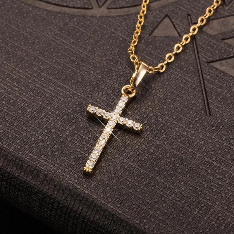 Women’s Adjustable Rhinestone Cross Pendant Necklace – Solid Color Summer Jewelry | عقد نسائي صيفي قابل للتعديل بقلادة صليب مرصعة – تصميم أنيق بلون موحّد