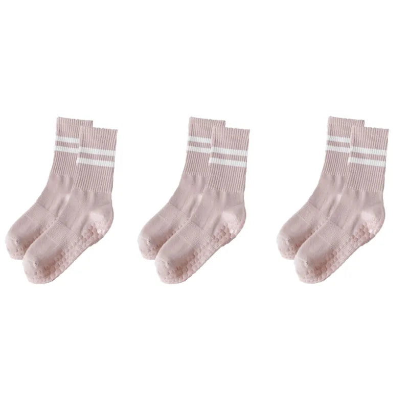 🧦 3-Pair Female Pilates/Yoga Anti-Slip Socks | ٣ أزواج جوارب نسائية لليوغا والبيلاتس ضد الانزلاق