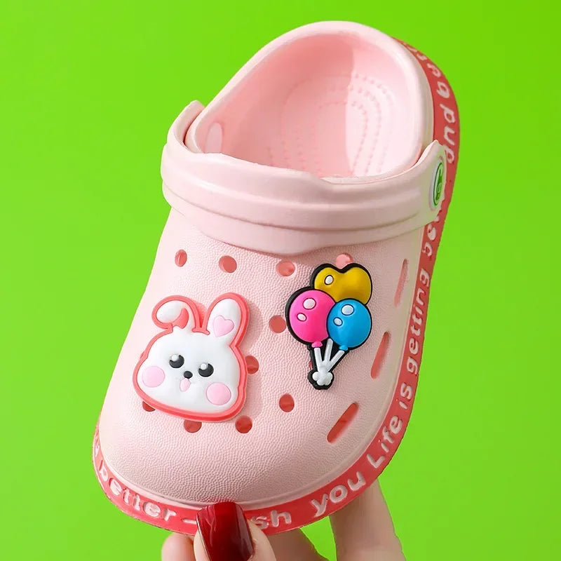 🦕 Kids Summer Garden Clogs – Lightweight Cartoon Slip-On Sandals | صنادل أطفال صيفية كروكس كرتونية – خفيفة ومريحة بتهوية عالية