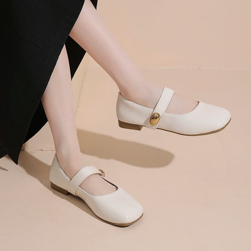 👠 Retro French Slip-On Elegant Flats – Lightweight Pointed Toe Shoes for Women | كعب نسائي مسطح أنيق بأسلوب فرنسي – سهل اللبس وخفيف – مقدمة مدببة