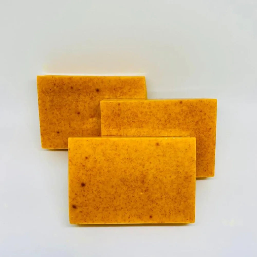 ✨ 100g Turmeric Handmade Soap – Lemon & Kojic Acid Facial & Body Bar 🔷 صابونة طبيعية يدوية 100 غرام بالكركم والليمون وحمض الكوجيك – للوجه والجسم