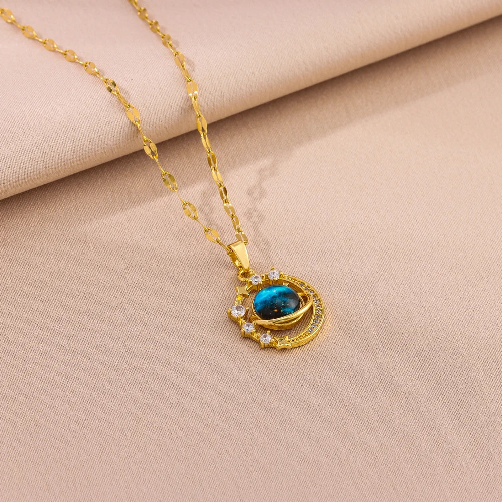 🌟 New Dream Planet Series Earth Necklace for Women 🌙 – Trendy Stainless Steel Clavicle Chain Jewelry | عقد نسائي من سلسلة كوكب الأرض – سلسلة فضية من الستانلس ستيل موضة 2025