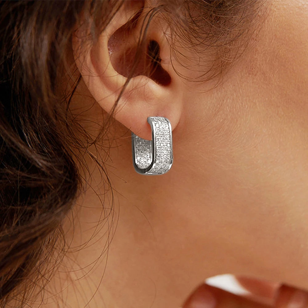 ✨ Huitan Korean CZ Paved Hoop Earrings – Gold/Silver Simple Fashion Jewelry 🔷 أقراط هويتان الكورية بحلقات مرصعة بالزركون – بلون ذهبي أو فضي، تصميم بسيط وأنيق