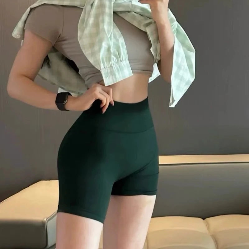 🍑 Seamless Jacquard Hip-Lifting Yoga Shorts – Soft Touch Fitness Wear for Women | شورت يوغا نسائي بدون خياطة – تصميم جاكار ناعم – لياقة ورفع للمؤخرة