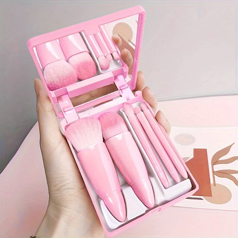 5-Piece Portable Makeup Brush Set with Foldable Mirror – Travel-Friendly Mini Beauty Kit | طقم فرش مكياج صغير 5 قطع مع مرآة قابلة للطي – مجموعة تجميل مثالية للسفر
