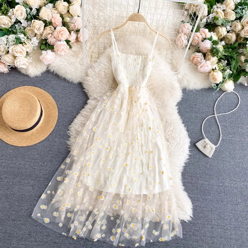 🌺 2025 Korean Floral Mesh Dress for Women 👗 – Spaghetti Strap Vacation & Party Beach Dress | فستان نسائي شبكي بطبعة زهور – ستايل كوري صيفي 2025 بحمّالات رفيعة للمناسبات والشاطئ