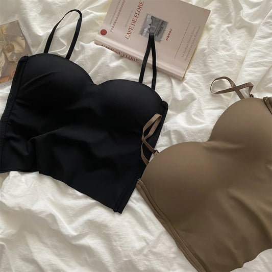 🔥 Women’s Seamless Yoga Tank Top 🧘‍♀️ – Skin-Friendly U-Back Sports Bra Vest with Fixed Chest Pads | توب رياضي نسائي بدون خياطة – بحشوة صدر ثابتة وظهر مفتوح ناعم على البشرة