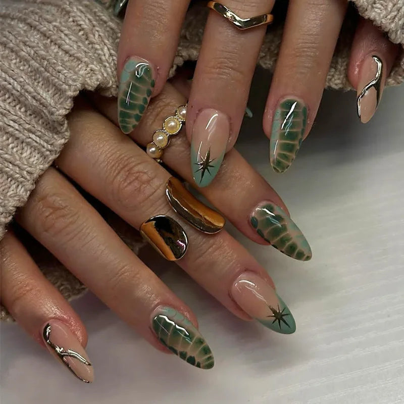 24 قطعة أظافر صناعية بشكل لوزي مع لاصق وديكور فضي – 24Pcs Almond Shape Fake Nails with Glue & Silver Bow Design