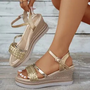 2025 Women’s Wedge Platform Sandals – Open Toe High Heel Dress Shoes with Buckle Strap | صندل نسائي بكعب عالي سميك ومقدمة مفتوحة – منصة صيفية أنيقة بإبزيم جانبي لموسم 2025