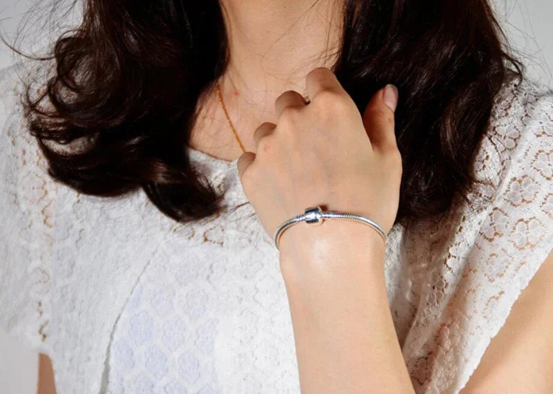 ✨ Luxury Handmade 925 Sterling Silver Snake Bone Bracelet – Elegant Charm for Women 🔷 سوار فاخر مصنوع يدويًا من فضة 925 – تصميم أنيق ناعم على شكل عظم الأفعى للنساء