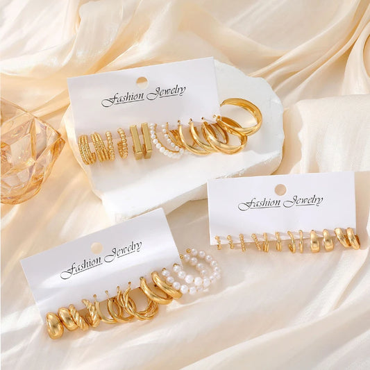 ✨ Geometric Hoop Earrings Set – Bohemian Pearl & Gold Round Punk Style 🔷 طقم أقراط دائرية بتصميم هندسي – لؤلؤ وبوهو ذهبي للنساء بإطلالة بانك عصرية