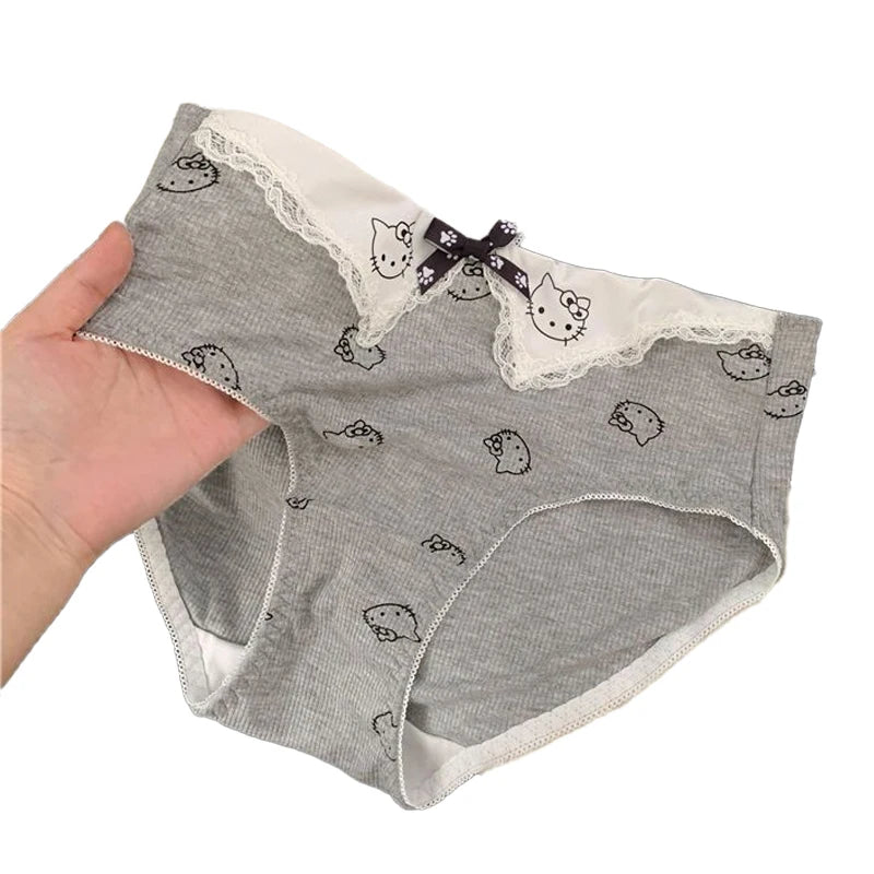 ✨ Kawaii Hello Kitty Triangular Cotton Underwear – Soft, Breathable & Cute Gift for Girls 🔷 سروال نسائي مثلث من قطن ناعم – بتصميم هالو كيتي الكرتوني اللطيف، مثالي كهدية للبنات